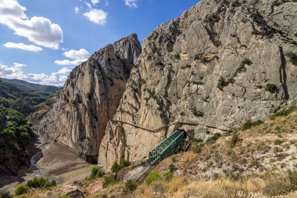 Hanging boardwalks that take you out of the Caminito del Rey hike