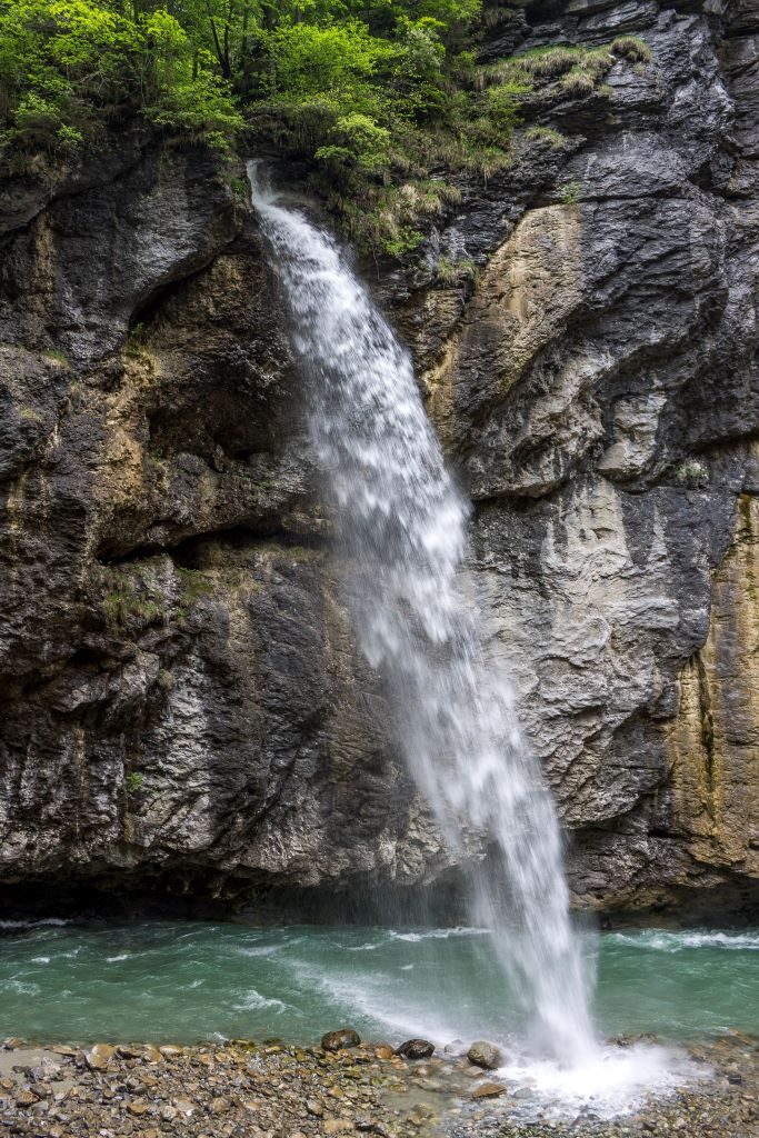 Waterfall, chute style, in aare gorge