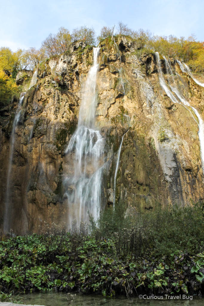 Veliki Slap is the highest waterfall in Plitvice Lakes and makes for a great first stop when walking around the trails of the park.