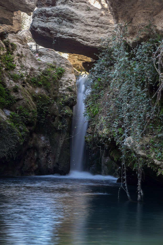Salto del Usero is one of the best waterfalls in southern Spain. This waterfall is perfect to visit especially to escape the heat of summer as you can swim here and there are beaches on the riverside. This hidden gem is located close to Murcia and is perfect for waterfall lovers.