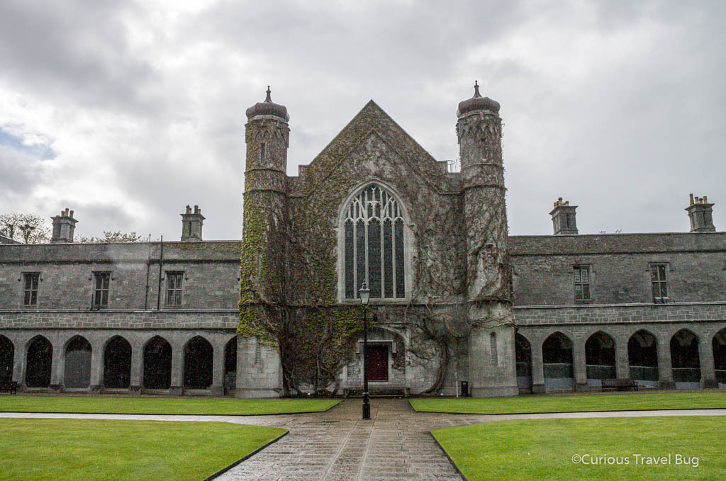The oldest building at Galway University is the Quadrangle. It's worth seeing as it is a replica of the Christ Chuch college in Oxford and looks like something out of Harry Potter. This is one of the top architectural sights to see in Galway, Ireland