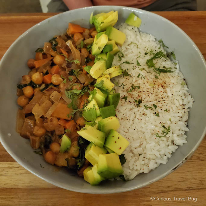 A vegetarian bowl with chickpeas, avocado, and rice at Pezetarian in Cartagena, Colombia