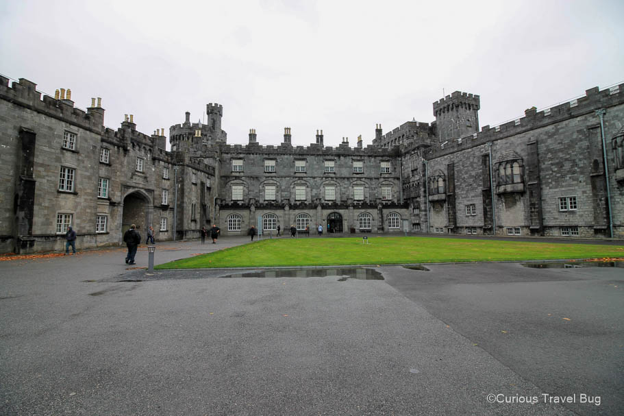The courtyard of Kilkenny castle